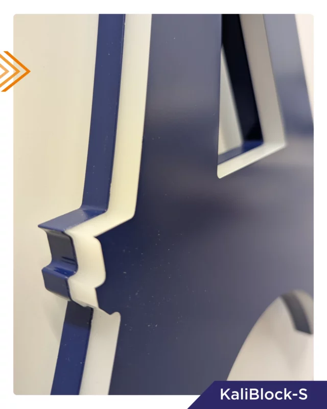 🔍 Le détail qui fait la différence�

Un bon design, c’est aussi une finition impeccable. La qualité se voit dans chaque millimètre !

#blocled #light #enseignelumineuse #enseigne #sign #ledlights #led #madeinfrance