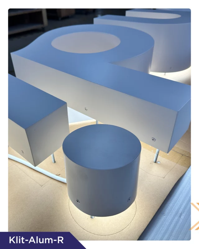 🧩 Assemblage millimétré

Chaque pièce est ajustée avec une précision absolue pour une finition parfaite.

#light #enseignelumineuse #enseigne #sign #ledlights #led #boxsign #lettreboitier